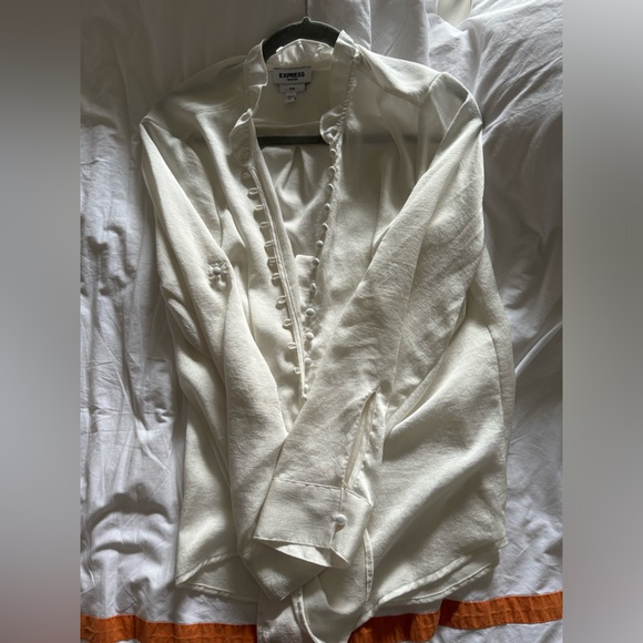 Express- Button up blouse - Picture 2 of 4